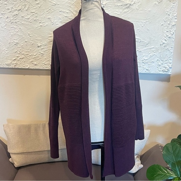 Lululemon Sit In Lotus Wrap II Plum Purple Merino Wool Knit Size 2 - Picture 2 of 9